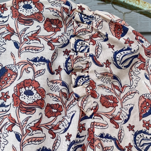 🌷 Banana Republic Dress Bohemian Floral Peasant Sleeves, V Neck, Pullover easy - Picture 6 of 8